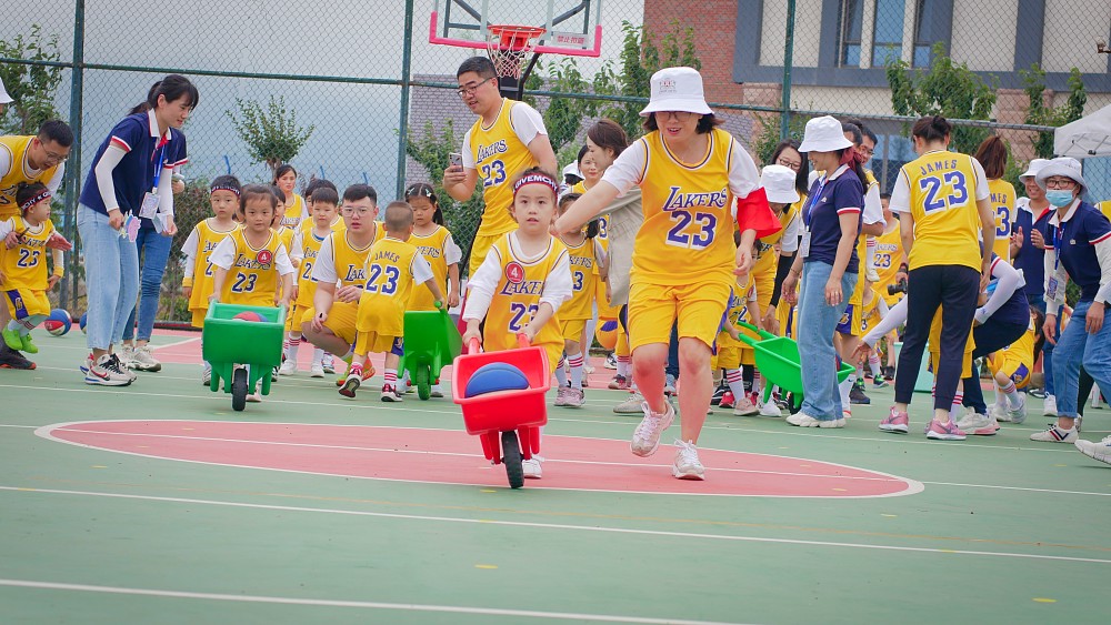 Super Basketball,Go!丨童心万向国际教育集团第一届亲子篮球嘉年华(图23)