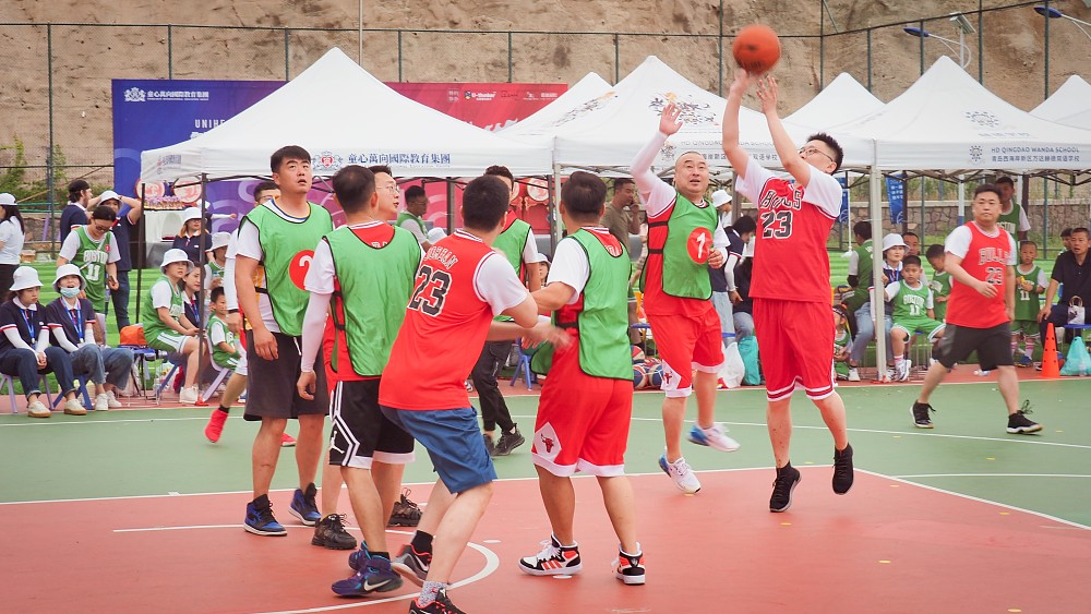 Super Basketball,Go!丨童心万向国际教育集团第一届亲子篮球嘉年华(图36)